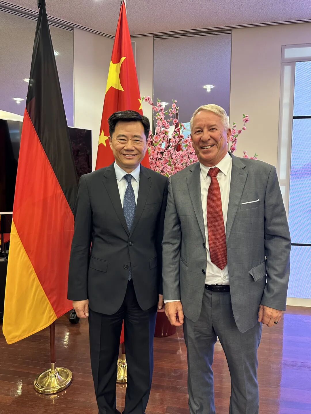 MG冰球突破试玩--手机版app官网